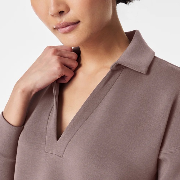 SPANX AIR ESSENTIALS POLO TOP - Picture 2 of 10